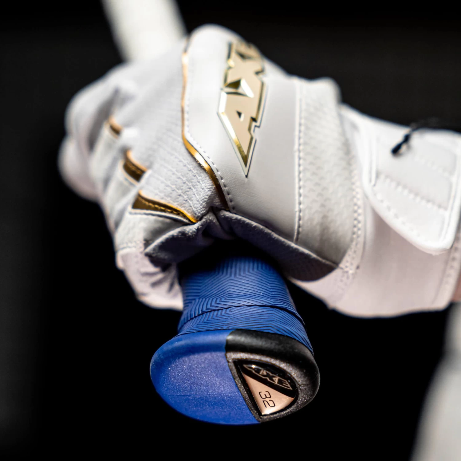 2023 AXE Avenge Pro (-10) 2 3/4" USSSA Baseball Bat: L148K - Image 3